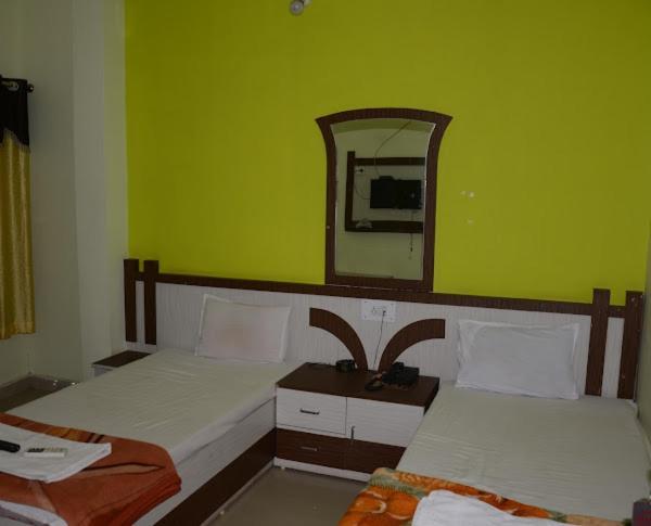 Hotel Rajawat , Madhya Pradesh Vidisha Eksteriør billede